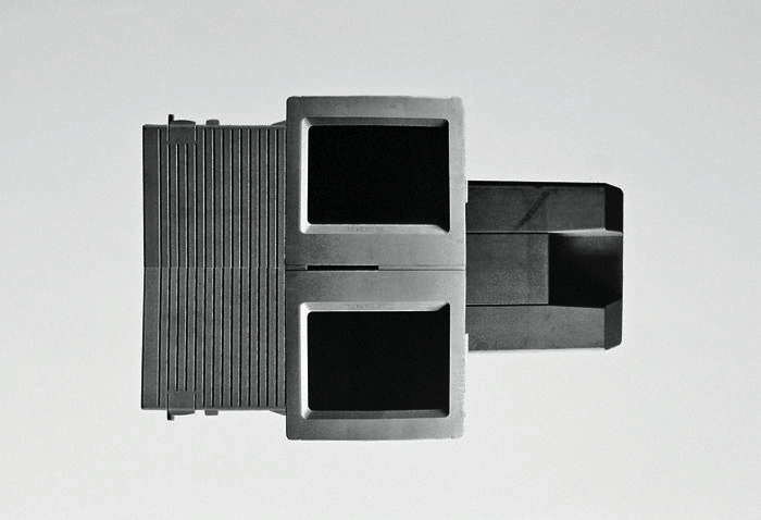 An Te Liu - Untitled (Unit III)
