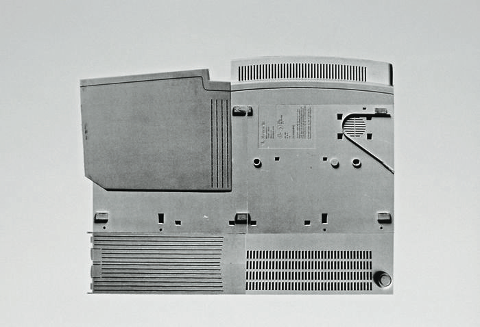 An Te Liu - Untitled (Unit IV)